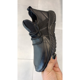 Кроссовки Desay